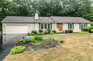 27 Forestwood Dr, Smithfield, RI 02917 - Photo 4