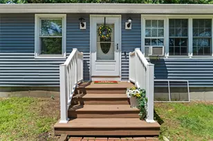7 Boulder Dr, Johnston, RI 02919 - Photo 6