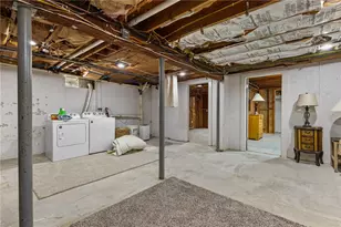 1958 Cranston St, Cranston, RI 02920 - Photo 22