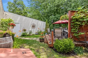 1958 Cranston St, Cranston, RI 02920 - Photo 34