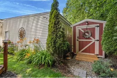 1958 Cranston Street, Cranston, RI 02920 - Photo 32