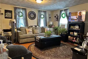 28 Bridge St, West Warwick, RI 02893 - Photo 6