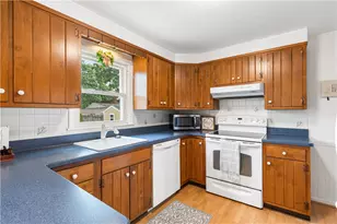 14 Primrose Dr, East Providence, RI 02915 - Photo 14