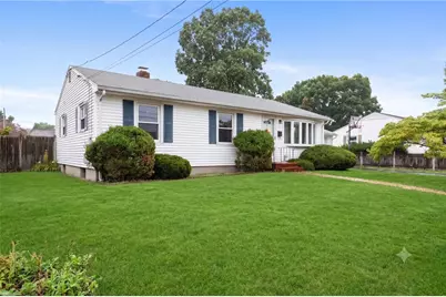 14 Primrose Drive, East Providence, RI 02915 - Photo 2