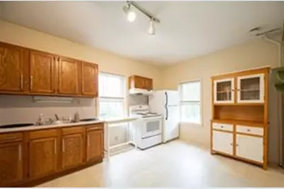 10 Hendricks Street #1, South Kingstown, RI 02879 - Photo 4