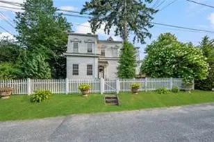 10 Hendricks St, South Kingstown, RI 02879 - Photo 1