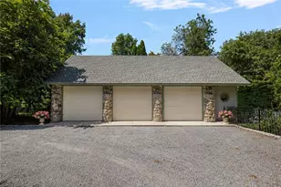 360 Rumstick Rd, Barrington, RI 02806 - Photo 8