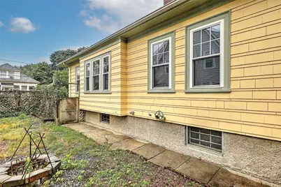 50 Biltmore Avenue, Providence, RI 02908 - Photo 38