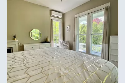 541 Bellevue Avenue #4, Newport, RI 02840 - Photo 24