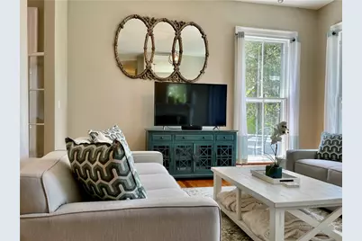 541 Bellevue Avenue #4, Newport, RI 02840 - Photo 6