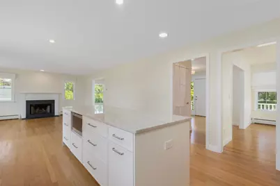 220 Island Drive, Middletown, RI 02842 - Photo 8