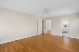220 Island Dr, Middletown, RI 02842 - Photo 20