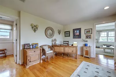 33 Withington Road, Narragansett, RI 02882 - Photo 16