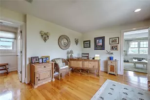33 Withington Rd, Narragansett, RI 02882 - Photo 16