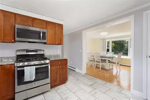 4 Maloney Ln, Middletown, RI 02842 - Photo 6