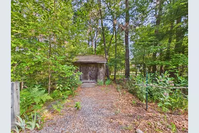 657 Shannock Road, South Kingstown, RI 02879 - Photo 20