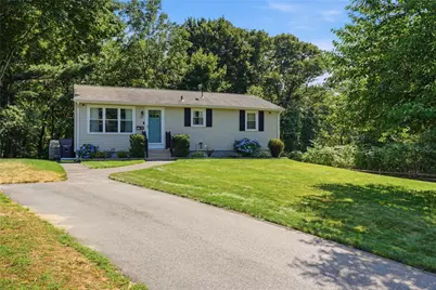 36 Mary Beth Drive, Warwick, RI 02886 - Photo 2