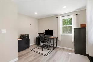 36 Mary Beth Dr, Warwick, RI 02886 - Photo 14