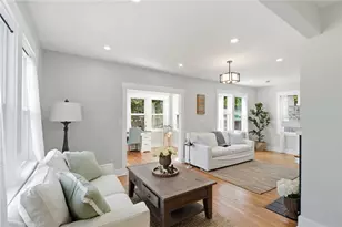 15 Kent Pl, Cranston, RI 02905 - Photo 6