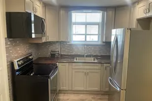 143 Pidge Ave, Pawtucket, RI 02860 - Photo 1