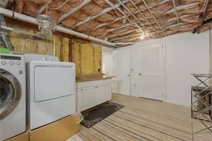 28 Wilbur Ave, Newport, RI 02840 - Photo 24