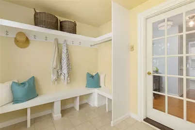 28 Wilbur Avenue, Newport, RI 02840 - Photo 4