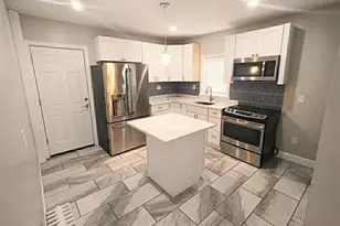 42 Victory St, Cranston, RI 02910 - Photo 2