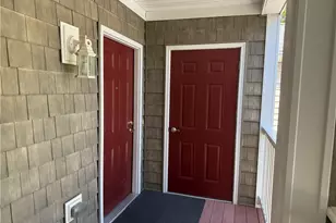 70 Turner St, Warwick, RI 02886 - Photo 2