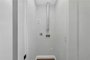 100 Knight St, Providence, RI 02909 - Photo 14
