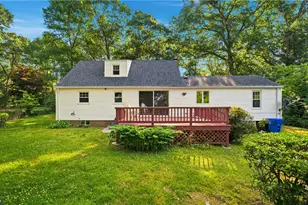 380 Angell Rd, North Providence, RI 02904 - Photo 36