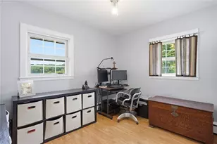 128 Sharon St, Cranston, RI 02910 - Photo 22