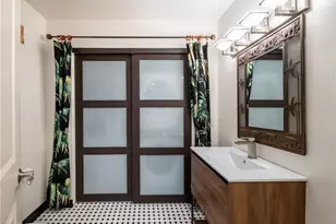 22 Young St, Newport, RI 02840 - Photo 14