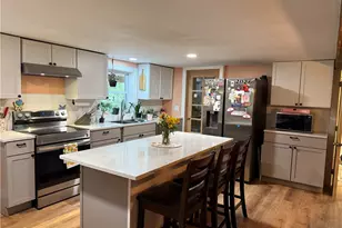 511 Weaver Hill Rd, Coventry, RI 02816 - Photo 4