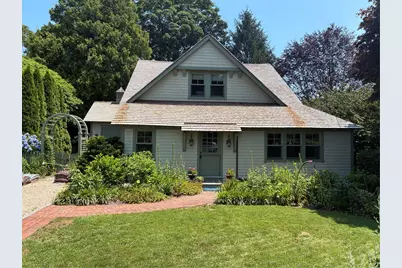 48 Grinnell Street, Jamestown, RI 02835 - Photo 1