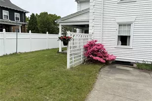 36 Underwood Dr, Pawtucket, RI 02860 - Photo 6