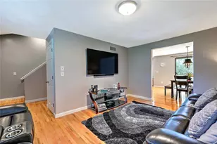 2705 Pinewood Dr, Smithfield, RI 02917 - Photo 10