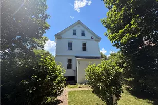 7 Caswell St, Newport, RI 02840 - Photo 2