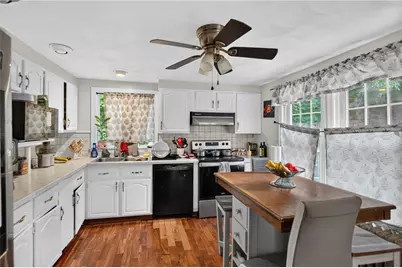 86 Summit Avenue, West Warwick, RI 02893 - Photo 6