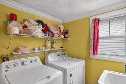 86 Summit Avenue, West Warwick, RI 02893 - Photo 14