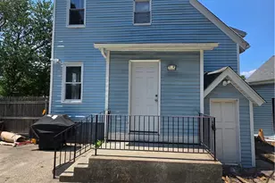 36 Clarendon St, Cranston, RI 02910 - Photo 2