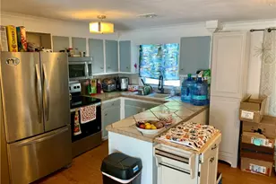 40 Esmond St, Smithfield, RI 02917 - Photo 4