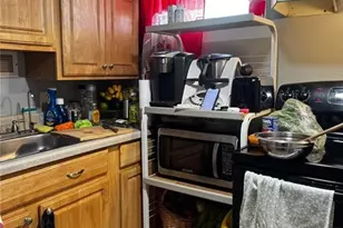 194 Pavilion Ave, Providence, RI 02905 - Photo 14