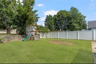 89 Rome Ave, Providence, RI 02908 - Photo 28