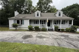 34 Angell Rd, Glocester, RI 02814 - Photo 4