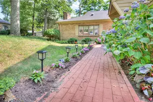 123 Pine Glen Dr, East Greenwich, RI 02818 - Photo 6