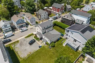 32 Houston Ave, Newport, RI 02840 - Photo 2