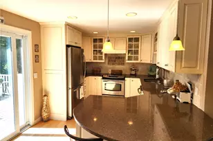 47 Treasure Rd, Narragansett, RI 02882 - Photo 2