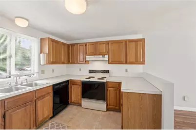 479 Providence Street #C5, Warwick, RI 02886 - Photo 8