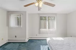 479 Providence St, Warwick, RI 02886 - Photo 16