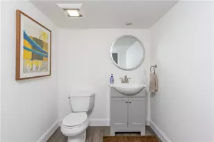 155 Pleasant St, Providence, RI 02906 - Photo 32